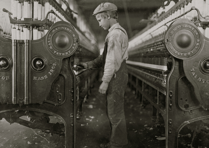 Doffer in a Lincolnton, (N.C.) mill. 1908 (photo)