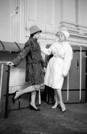 Leipzig at the time of the fair, 1960 (b/w photo)