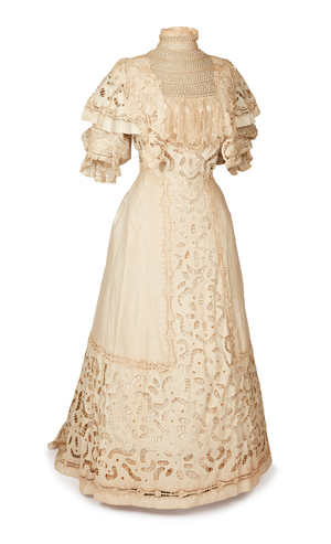 Linen dress worn by Queen Mary, made by Woolland Bros, 1904