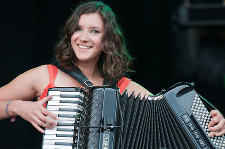 Amy Thatcher (photo)