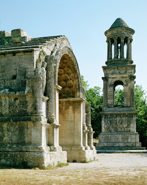 Mausoleum and Arch at Les Antiques near Saint-Remy, Provence, France (photo)
