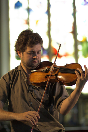 Lawrence Power - playing the viola at the Aldeburgh parish church,  Aldeburgh Festival, 2006