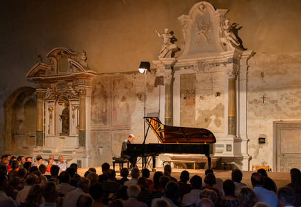 The panist Nelson Goerner, 'Collegium Vocale Crete Senesi', San Francesco Church, Asciano, Siena, Tuscany, 2019 (photo)