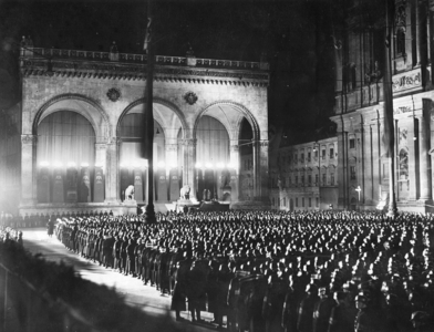 SS in front of the Feldherrnhalle, 1938 (b/w photo)