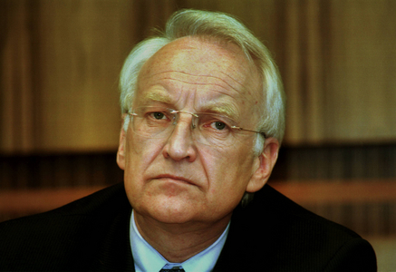 Archive No.: 37-68-14 Germany Bonn, 25-04-2000 Photo: Edmund STOIBER ..., 2000 (photo)