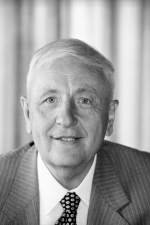 Vitali-Fyodorovich Sklyarov (Ukraine Minister of Energy and Electrification) on the occasion of..., 1992 (photo)
