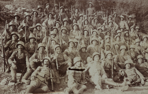 Bulgarian soldiers during World War I, 1915-1918 (b/w photo)