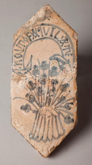 Museum Museu Comarcal de Cervera. Collections. Blue ceramic. White porcelain. Manises. 15th- 16th century. Museum inventory no: 1753.