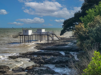 Pontoon Bridge for fishing Carrelets, Saint-Palais-sur-Mer, Charente-Maritime, France, 2022 (photo)