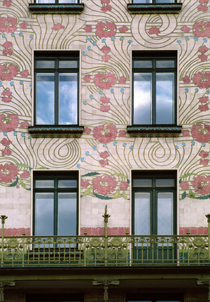 Art Nouveau : Detail - Majolikhaus, Wien, Austria