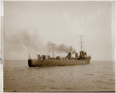 HMS Sparrowhawk at sea, 1912 (b/w photo)