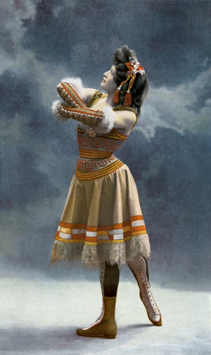 Mlle Hirsch  in 'Danses de jadis et de naguère'