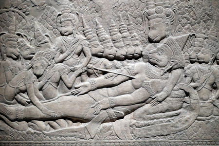 Asian Civilisations Museum, Angkor, Exploring Cambodia's sacred city,  Plaster cast : Death of Valin, bas relief Angkor Vat, Siem Reap, 1873, Painted plaster,  Singapore,  2018 (photo)