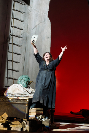 Christine Goerke as Elektra (photo)