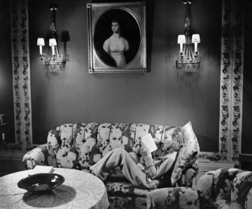 Lilian Harvey, 1936 (b/w photo)