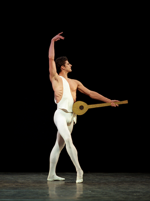 Royal Ballet in 'Apollo'. Jonathan Cope as Apollo (photo)