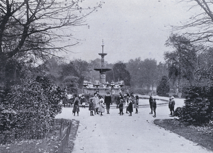 Aberdeen: Scene in Victoria Park (b/w photo)