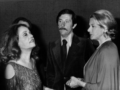 Jeanne Moreau, Jean Rochefort and Ingrid Bergman at The Gala of The Cesars (French Movie Prize) in Paris on April 5, 1976 (b/w photo)