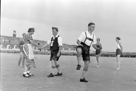 Summer holidays on the North Sea Island Borkum, Germany 1930s (b/w photo)