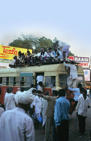 Hospet bus station, 1999 (photo)