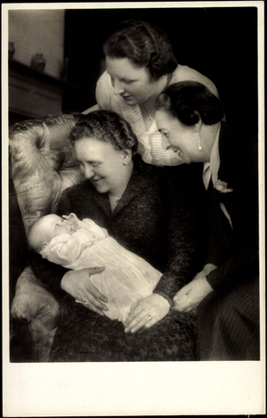 Princess Juliana, Queen Wilhelmina, Beatrix