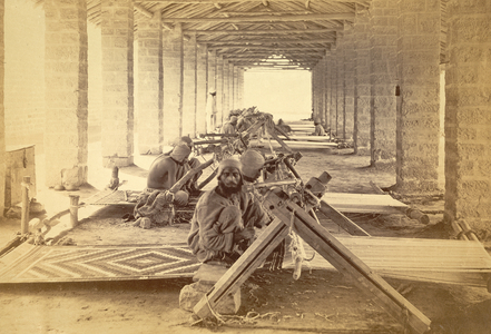 Karachi jail weavers. 1873 (photographic print)