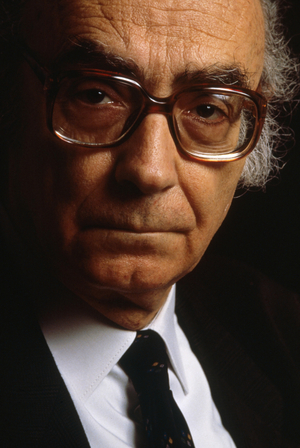 Jose Saramago, 1990 (photo)