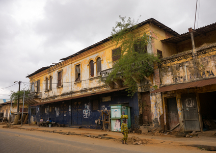 Benin, Porto-Novo, old french colonial building, 2015 (photo)