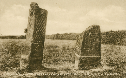 Dungerth's Monument, St Clear, Cornwall (b/w photo)