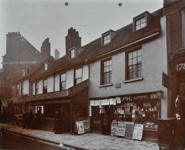 180 Meeting House Lane: meeting house, London, 1910 (b/w photo)