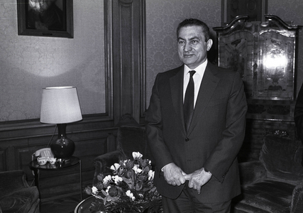 Germany Bonn 14 03 1989 Archive 0 36 18 Photo Egypts President Hosni Mubarak …, 1989 (photo)