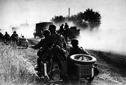 German vehicles gaining ground on the Eastern Front, 1941 (b/w photo)