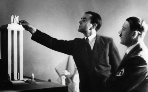 Albert Speer presents his 'German House', 1936 (b/w photo)
