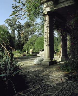 Terrace Columns, Mount Stewart, Ards Peninsula, Co Down, Ireland (photo)