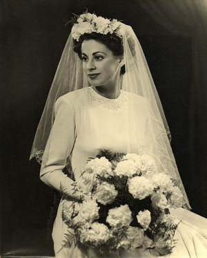 Bride, Studio Alexander, Manchester, UK, 1945 (photo)