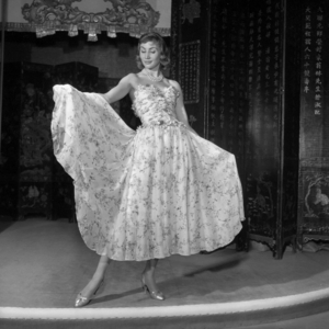 Chanel Fashion, Spring-Summer 1957, January 30, 1957 in Paris : Muslin Bustier Dress Presneted By Yveline (b/w photo)