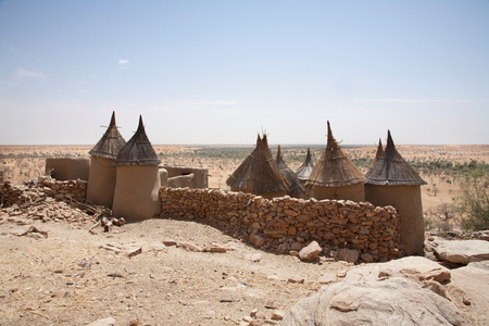 Granaries in Neni, Mali (photo)