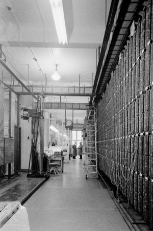 Oslo 1952. All over the country, approx. 60,000 people to get the phone. Oslo telephone facility …, 1952 (photo)