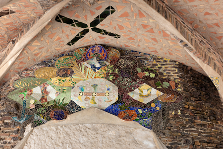 Church (Cripta Colònia Güell). Exterior view. The entrance. 1898-1914 (photo)