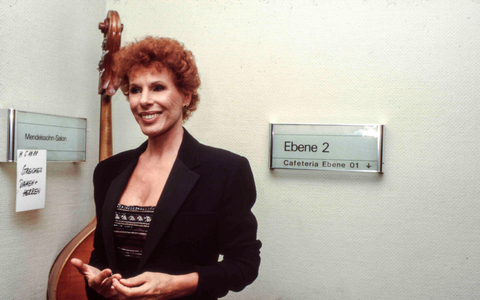 Ornella Vanoni (photo)