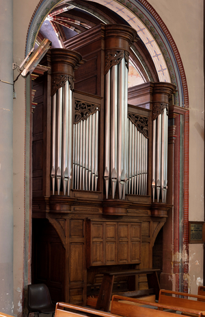 Parish church (Église Notre-Dame-des-Miracles). Interior. The organ (photo)
