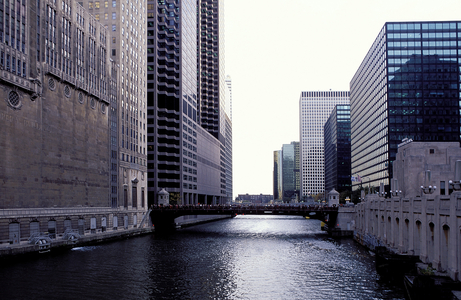 Chicago: Topographic Views of the Chicago River, 1995 (photo)