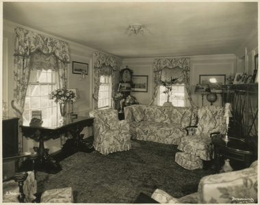 Grand View Lodge, Greenwich, Connecticut - Library, New York, USA, c.1920-38 (gelatin silver photo)