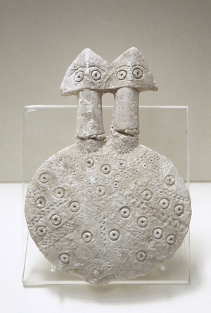 Idol. Third millennium BC. Water marble. Turkey.