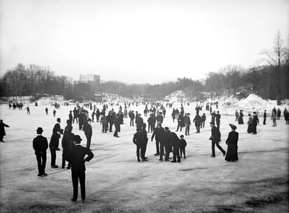 People Skating, Central Park, New York City, New York, USA, Detroit Publishing Company, 1900 (b/w photo)