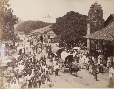 Main street of Colombo, Sri Lanka, c.1885 (b/w photo) [2003/071/1/1/2/7]