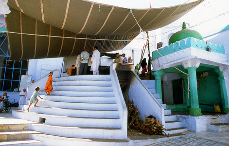 India: Giant cooking vessel at the Dargah Sharif of Sufi saint Moinuddin Chishti, Ajmer, Rajasthan