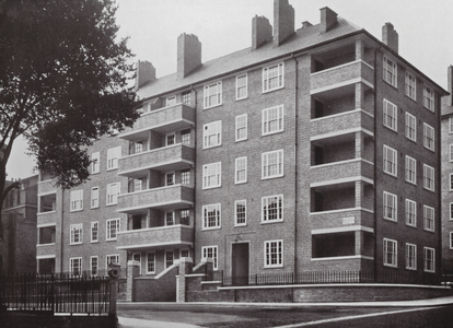 Flats, 1930s: London, Warltersville Road, Islington (b/w photo)