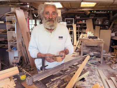 Michel Robillard in his workshop, 2023 (photo)