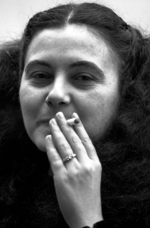2034 13 Anne Marie Albiach April 1978 Writer and Poet